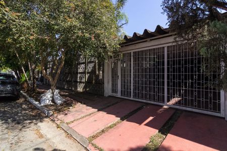Casa à venda com 250m², 3 quartos e 4 vagasFachada