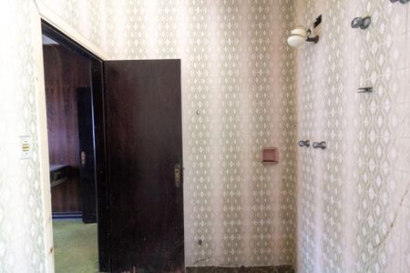 Casa à venda com 250m², 3 quartos e 4 vagasBanheiro Suíte 