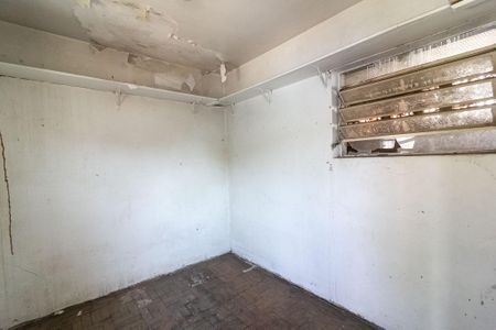 Casa à venda com 250m², 3 quartos e 4 vagasQuarto de Serviço