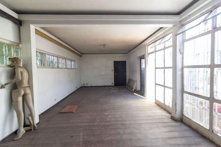 Casa à venda com 250m², 3 quartos e 4 vagasSala