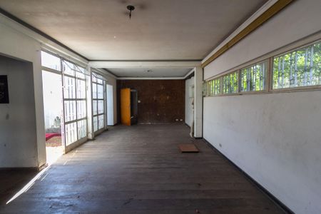 Casa à venda com 250m², 3 quartos e 4 vagasSala