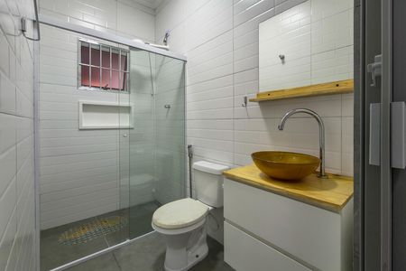 Casa para alugar com 100m², 2 quartos e 2 vagasBanheiro 