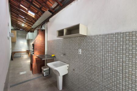Casa para alugar com 100m², 2 quartos e 2 vagasÁrea de Serviço