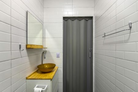 Casa para alugar com 100m², 2 quartos e 2 vagasBanheiro 