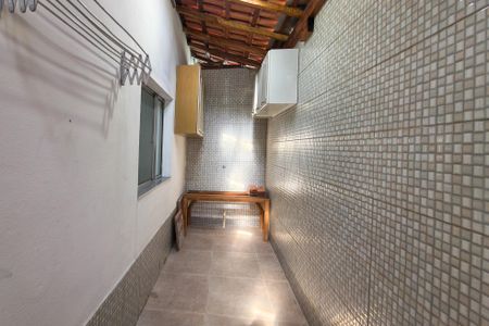 Casa para alugar com 100m², 2 quartos e 2 vagasÁrea de Serviço