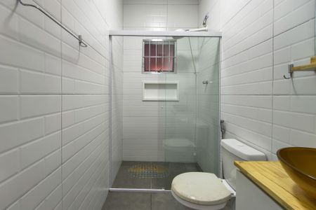 Casa para alugar com 100m², 2 quartos e 2 vagasBanheiro 