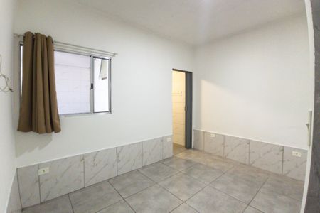 Casa para alugar com 100m², 2 quartos e 2 vagasSuite
