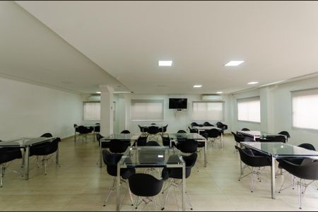 Apartamento à venda com 46m², 2 quartos e 1 vaga Apartamento à venda com 46m², 2 quartos e 1 vagaÁrea comum - Salão de festas