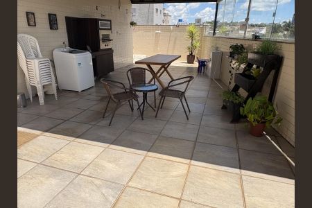 Apartamento à venda com 193m², 4 quartos e 2 vagasÁrea externa