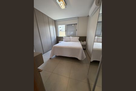 Apartamento à venda com 193m², 4 quartos e 2 vagasQuarto