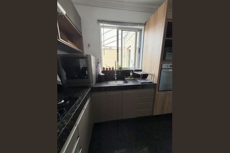 Apartamento à venda com 193m², 4 quartos e 2 vagasCozinha