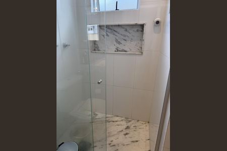 Apartamento à venda com 193m², 4 quartos e 2 vagasBanheiro