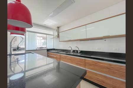Apartamento à venda com 456m², 4 quartos e 6 vagasCozinha