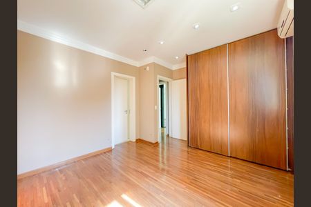 Apartamento à venda com 456m², 4 quartos e 6 vagasSuíte 4