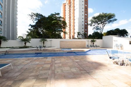 Apartamento à venda com 456m², 4 quartos e 6 vagasÁrea comum - Piscina