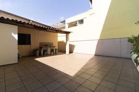 Casa à venda com 100m², 3 quartos e 4 vagasQuintal