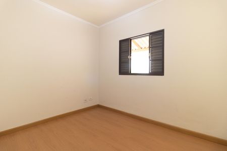 Casa à venda com 100m², 3 quartos e 4 vagasQuarto 1