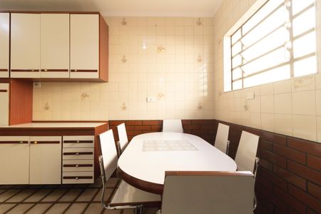 Casa à venda com 100m², 3 quartos e 4 vagasCozinha 