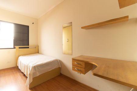 Casa à venda com 100m², 3 quartos e 4 vagasQuarto 3