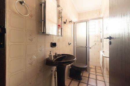 Casa à venda com 100m², 3 quartos e 4 vagasBanheiro