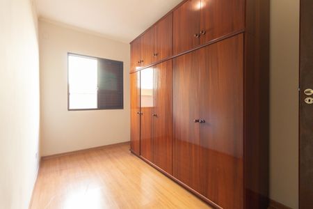 Casa à venda com 100m², 3 quartos e 4 vagasQuarto 2