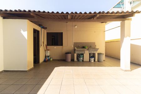 Casa à venda com 100m², 3 quartos e 4 vagasLavanderia