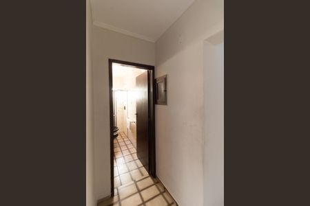 Casa à venda com 100m², 3 quartos e 4 vagasCorredor