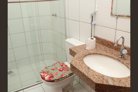 Banheiro de apartamento para alugar com 1 quarto, 37m² em Setor Negrão de Lima, Goiânia