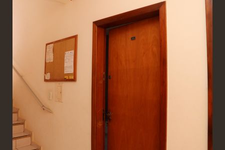 Hall de entrada de apartamento para alugar com 1 quarto, 37m² em Setor Negrão de Lima, Goiânia