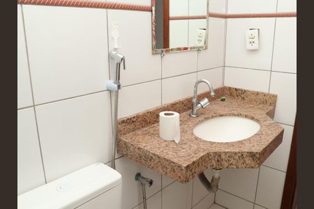 Banheiro de apartamento para alugar com 1 quarto, 37m² em Setor Negrão de Lima, Goiânia