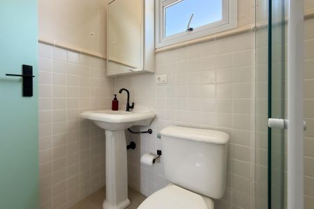 Casa de condomínio para alugar com 72m², 2 quartos e 2 vagasBanheiro