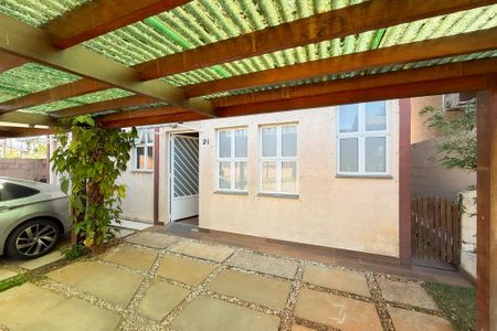 Casa de condomínio para alugar com 72m², 2 quartos e 2 vagasFachada