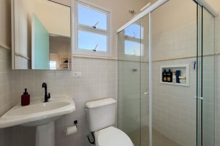 Casa de condomínio para alugar com 72m², 2 quartos e 2 vagasBanheiro