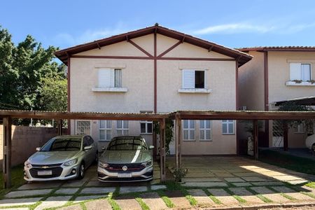Casa de condomínio para alugar com 72m², 2 quartos e 2 vagasFachada