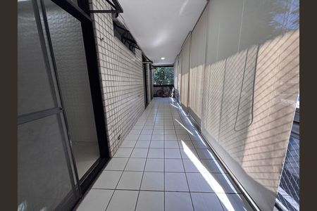 Apartamento para alugar com 75m², 2 quartos e 1 vagaVaranda