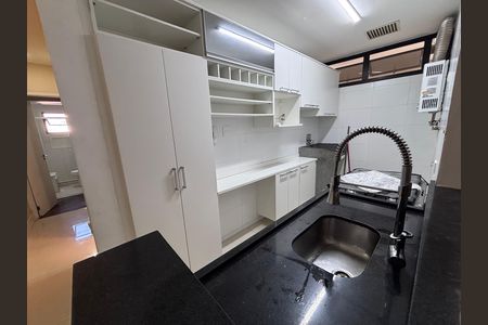 Apartamento para alugar com 75m², 2 quartos e 1 vagaCozinha