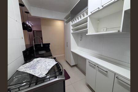 Apartamento para alugar com 75m², 2 quartos e 1 vagaCozinha