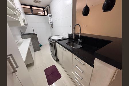 Apartamento para alugar com 75m², 2 quartos e 1 vagaCozinha