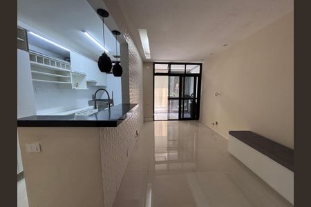 Apartamento para alugar com 75m², 2 quartos e 1 vagaSala