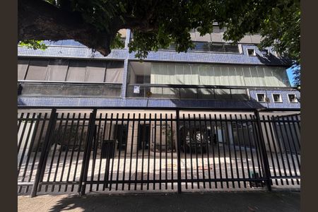 Apartamento para alugar com 75m², 2 quartos e 1 vagaFachada