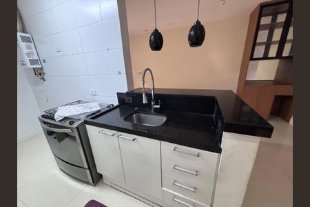 Apartamento para alugar com 75m², 2 quartos e 1 vagaCozinha