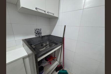 Apartamento para alugar com 75m², 2 quartos e 1 vagaÁrea de Serviço
