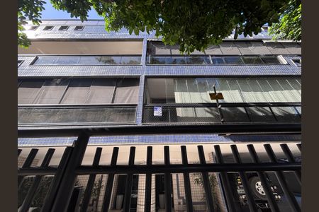 Apartamento para alugar com 75m², 2 quartos e 1 vagaPlaquinha