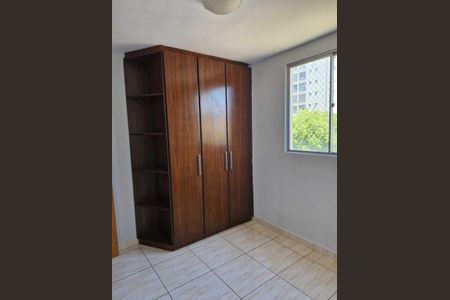 Quarto de apartamento para alugar com 3 quartos, 74m² em Residencial Parque Oeste, Goiânia