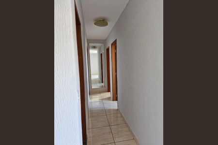 Corredor de apartamento para alugar com 3 quartos, 74m² em Residencial Parque Oeste, Goiânia