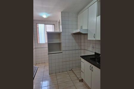 Cozinha de apartamento para alugar com 3 quartos, 74m² em Residencial Parque Oeste, Goiânia
