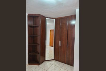Quarto de apartamento para alugar com 3 quartos, 74m² em Residencial Parque Oeste, Goiânia