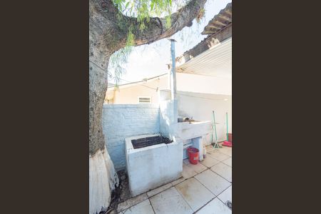 Casa para alugar com 80m², 2 quartos e 2 vagas Casa para alugar com 80m², 2 quartos e 2 vagasÁrea externa