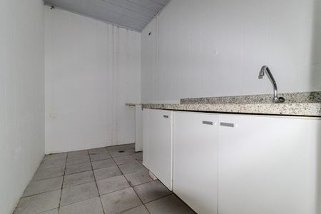 Casa à venda com 180m², 4 quartos e 2 vagas Casa à venda com 180m², 4 quartos e 2 vagasCozinha