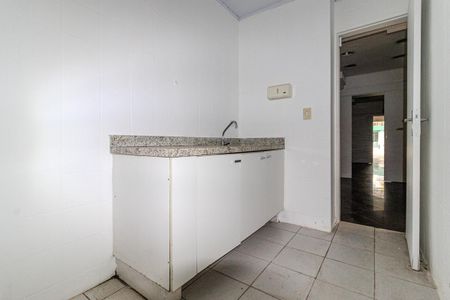Casa à venda com 180m², 4 quartos e 2 vagas Casa à venda com 180m², 4 quartos e 2 vagasCozinha
